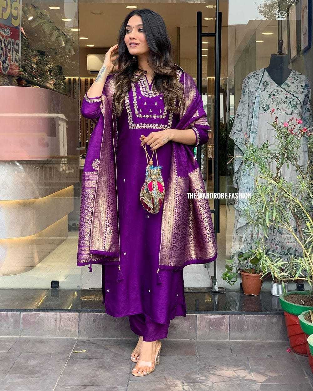 Comfort Meets Elegance ? Printex & Embroidered Cotton Dress (M) - Image 3