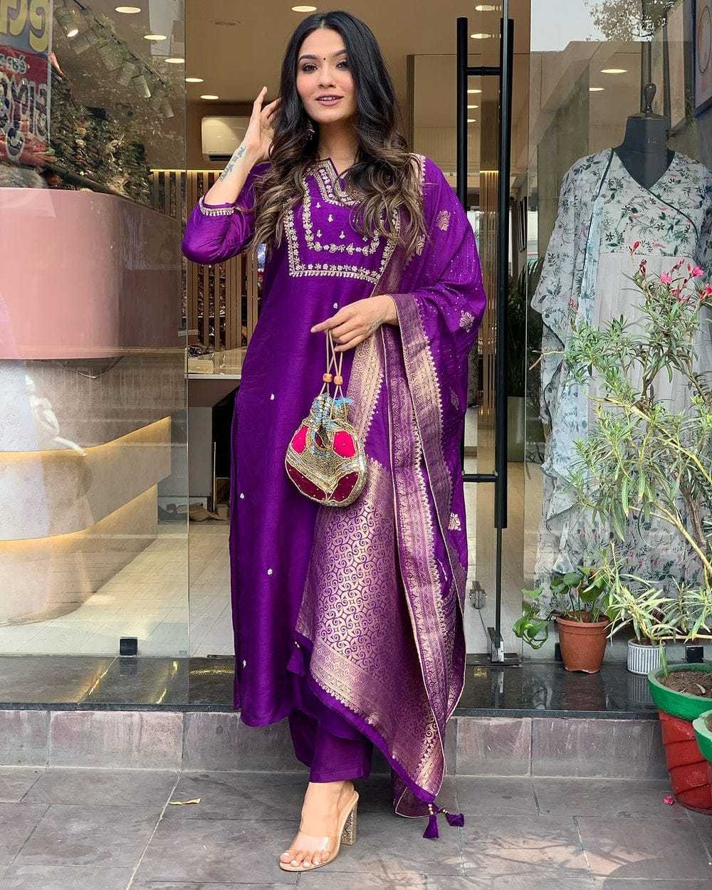 Comfort Meets Elegance ? Printex & Embroidered Cotton Dress (M) - Image 5