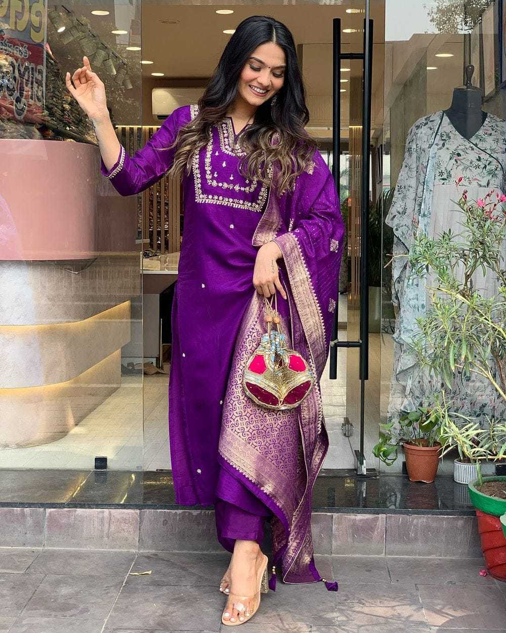 Comfort Meets Elegance ? Printex & Embroidered Cotton Dress (M) - Image 4