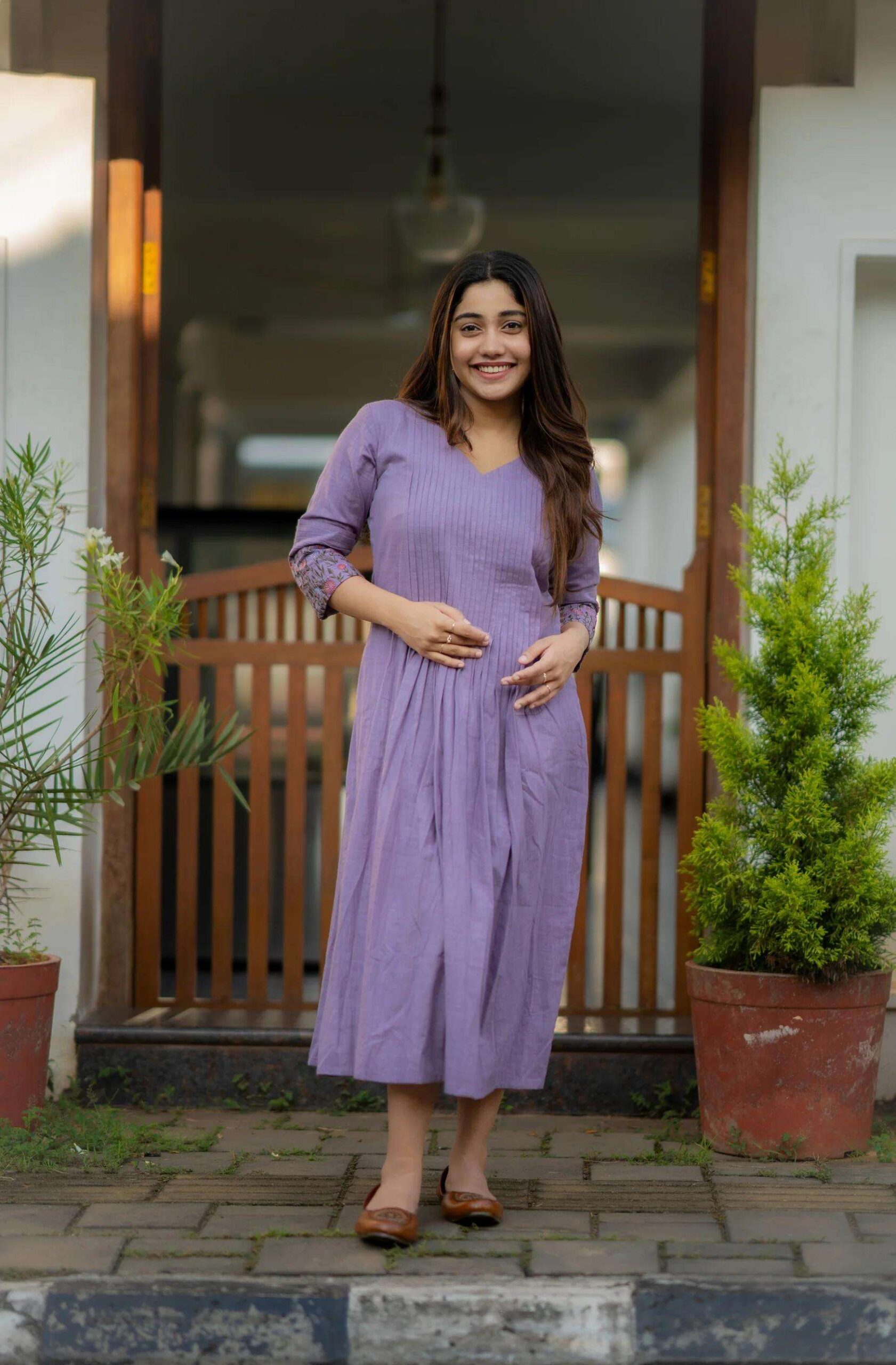 Chic Embroidered Cotton Kurta & Pant Duo ? Perfect for Any Occasion (M) - Image 4